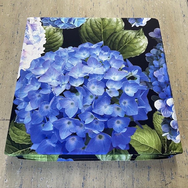 Blue Black Hydrangea Box Cover SQ